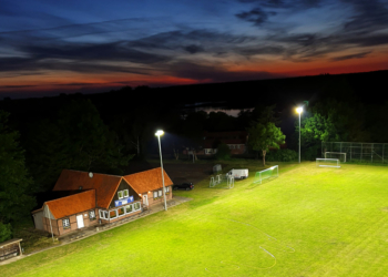 Neues Flutlicht für den TSV Seedorf-Sterley