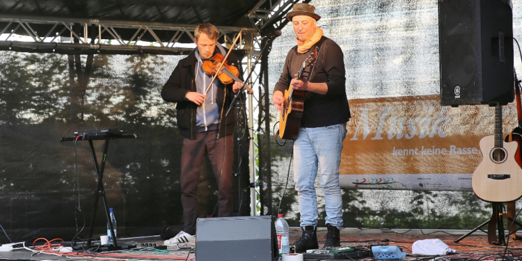 Musiker positionieren sich mit Bekenntnissen zu Demokratie und Toleranz