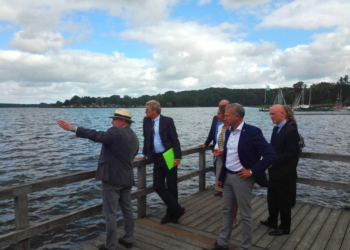 Schleswig-Holsteins Wirtschaftsminister in Sachen Binnentourismus zu Besuch in Ratzeburg