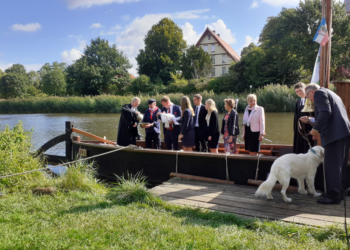 Hafenfest in Berkenthin am Kanal mit Kindstaufe