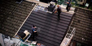 Mehr Geld für Dachdecker gefordert