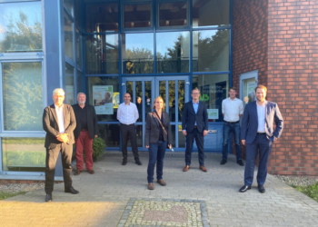 Wirtschaftsstaatssekretär besucht VSG Media in Nusse