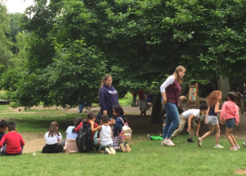 Spielerisch Deutsch lernen mit Ferienerlebnissen