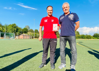 Erster Vorsitzende des TSV Berkenthin dankt Jugendfußballtrainer Stefan Barnack