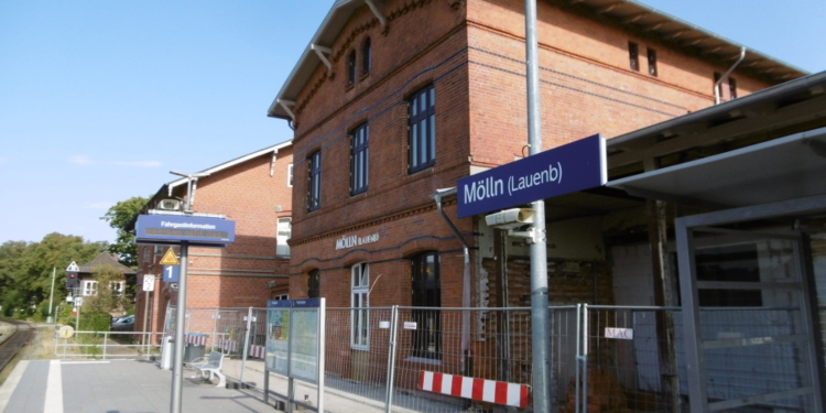 Die Sanierung des Möllner Bahnhofsgebäudes – eine Erfolgsgeschichte des Naturschutzes