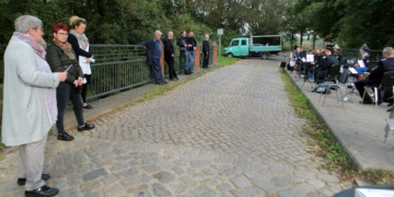 Gedenkstunde auf der Brücke Rosenhagen/Dutzow