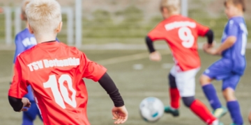 Demo-Training zu neuen Spielformen im Kinder-Fußball beim TSV Berkenthin