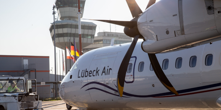 Lübeck Air fliegt gmp-Architekten von Tegel nach BER