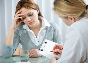 Fehlzeiten in der Pandemie: Erhebliche Schwankungen bei Ausfalltagen im Kreis Herzogtum Lauenburg