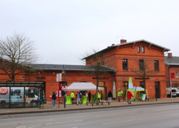 Neuer Glanz mit altem Charme: Möllns Bahnhofsgebäude offiziell wieder eröffnet