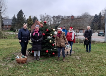 Kulturausschuss Berkenthin beschenkte ältere Mitbürger