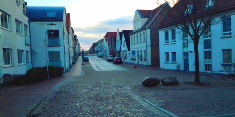 Ratzeburg: Erster Abschnitt der runderneuerten Domstraße freigegeben