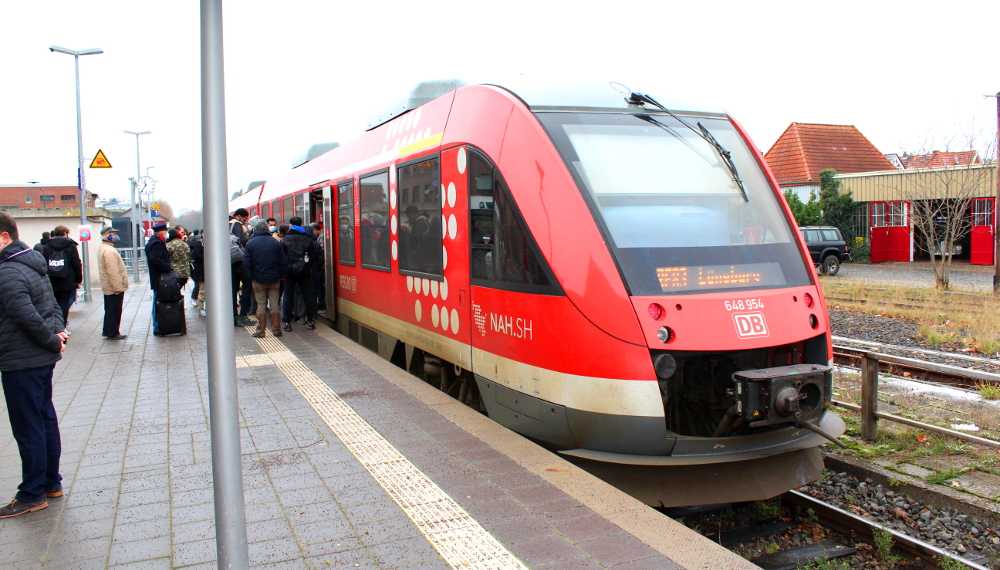 Neuer Glanz mit altem Charme: Möllns Bahnhofsgebäude offiziell wieder eröffnet