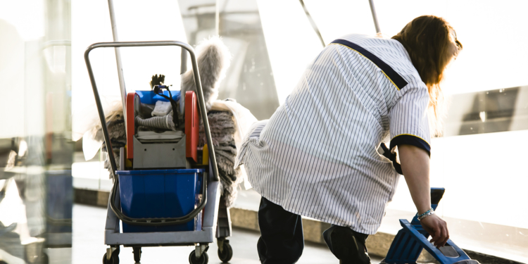 IG BAU kritisiert fehlende Schutzmasken für Reinigungskräfte im Herzogtum Lauenburg