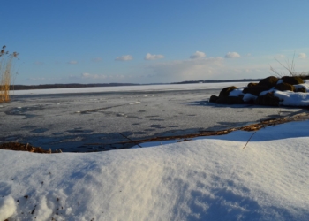 Die DLRG Groß Sarau warnt vor dem Betreten der Eisflächen