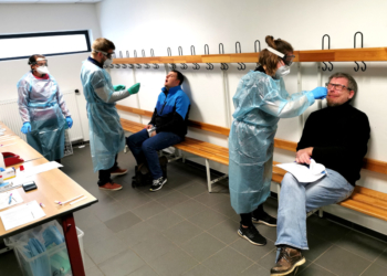 Corona-Schnelltestzentrum auf dem Möllner Schulberg hat Arbeit aufgenommen