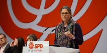 Nina Scheer mit 94,52 % als Direktkandidatin der SPD für den Bundestagswahlkreis 10 erneut aufgestellt!
