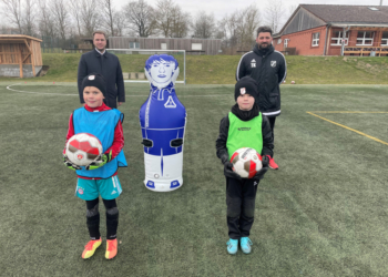 Zurück auf den Platz! Jugendfußballer des TSV Berkenthin freuen sich über Rückkehr zum Trainingsbetrieb