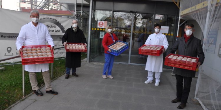Ein süßer Gruß fürs DRK-Krankenhaus
