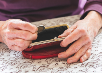 Pflegende Angehörige aus dem Kreis Herzogtum Lauenburg können jetzt Entlastungsbetrag abrufen