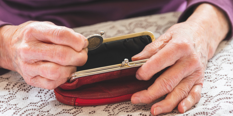 Pflegende Angehörige aus dem Kreis Herzogtum Lauenburg können jetzt Entlastungsbetrag abrufen