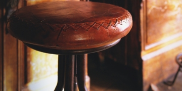 Antikmöbel liegen im Trend: Worauf bei antiken Möbelstücken zu achten ist