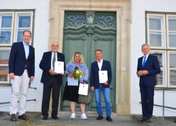Verleihung der Freiherr-vom-Stein Verdienstnadel an Ehrenamtsträger aus dem Kreis Herzogtum Lauenburg