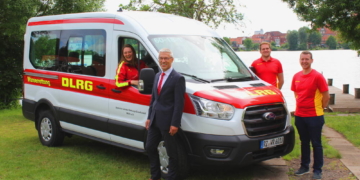 DLRG Mölln mit neuem Fahrzeug gut gerüstet