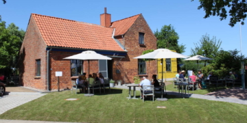 Lecker Kaffee und Kuchen in Einhaus