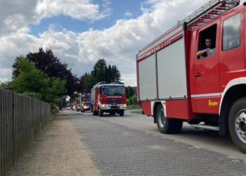 Helfer aus dem Kreis Herzogtum Lauenburg unterstützen Hochwasseropfer