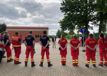 Helfer aus dem Kreis Herzogtum Lauenburg unterstützen Hochwasseropfer