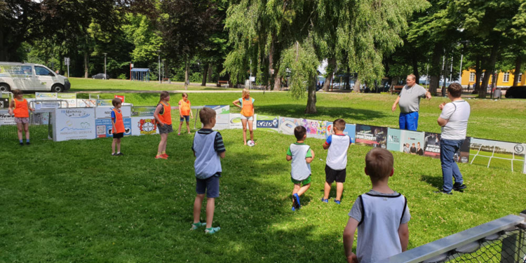 Spiel, Spaß und Spannung… Soccer-Ei