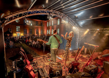 Musiksommer 2021 in Ratzeburg: Livemusik im Innenhof des Rathauses