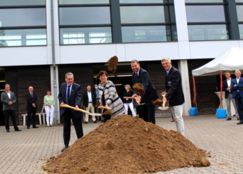 Spatenstich für die Ruderakademie Ratzeburg