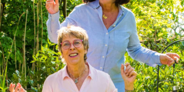 ‚Hurra, wir leben wieder!‘ – Comedy nur für Frauen mit dem Duo ‚Bibi & Ina‘