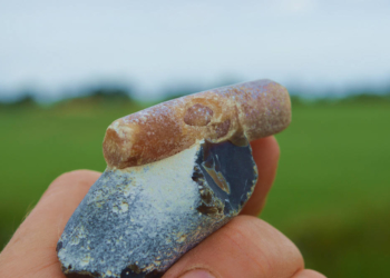 Kann man mit Feuerstein wirklich Feuer machen?
