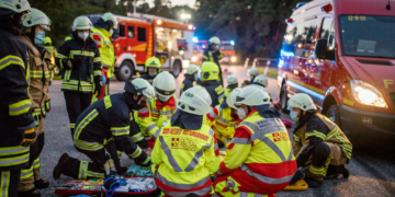 Sieben Verletzte bei Verkehrsunfall