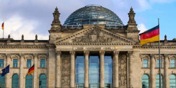 Das Jugendforum des Kreis Herzogtum Lauenburgs besucht den Bundestag