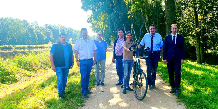 Jede Menge Kies für den Radfernweg