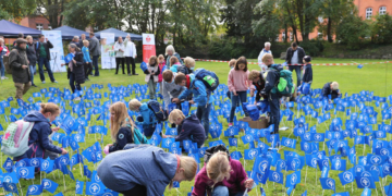 Elfte Kinderarmutfähnchenaktion: ‚Kinder haben Armut nicht gewählt‘
