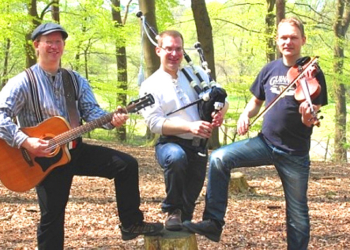 Priesterkate: Irish Folk-Konzert mit ‚Hot Asphalt‘