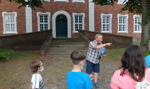 Taschenlampenführung für Kinder zu Halloween