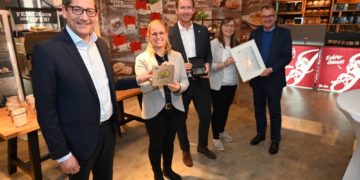 IHK zu Lübeck verleiht der Konditorei Junge den begehrten Ausbildungs-Award