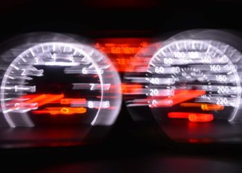 Fahrzeugführer versucht sich einer Verkehrskontrolle zu entziehen