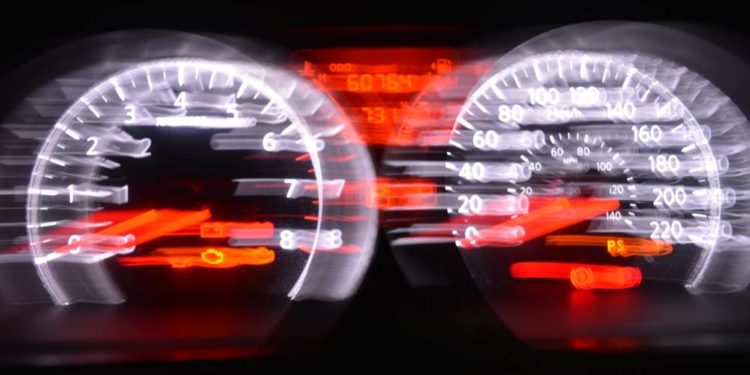 Fahrzeugführer versucht sich einer Verkehrskontrolle zu entziehen