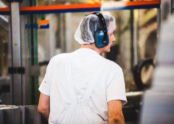 Mehr Geld und kürzere Arbeitszeiten durch Tarifvertrag