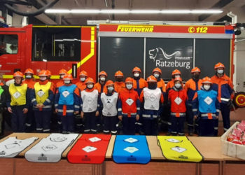 Weihnachtsgeschenke für die Jugendfeuerwehr