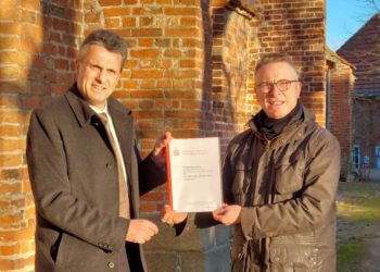 Übergabe Förderbescheid für den Schönberger Musiksommer 2022