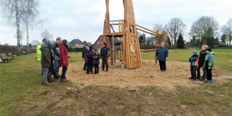 Neue Spielkombination für die Kids in Kittlitz