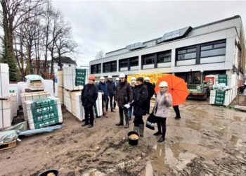 Landrat informiert sich über den Baufortschritt an der Ratzeburger Ruderakademie